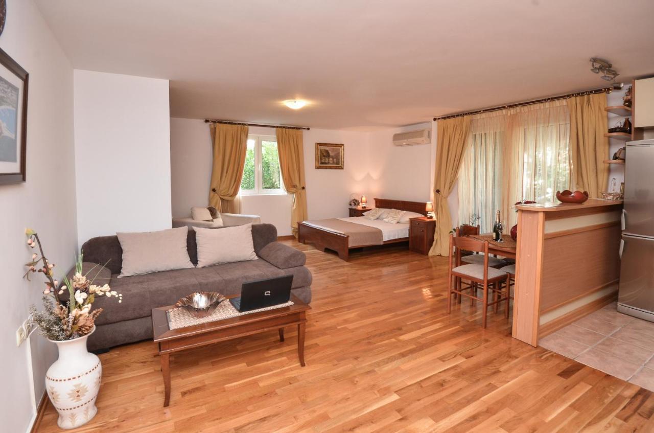 Petkovic Apartment *